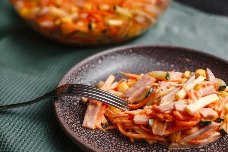 Salad with Corn and Korean Carrots