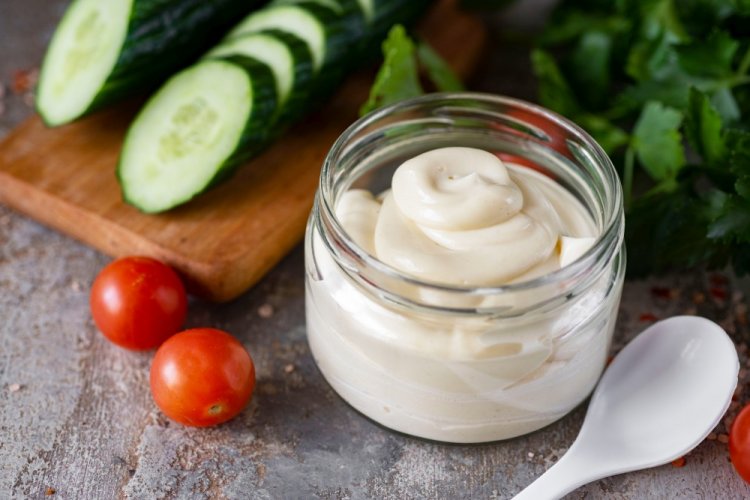 Mayonesa saludable con leche y gelatina