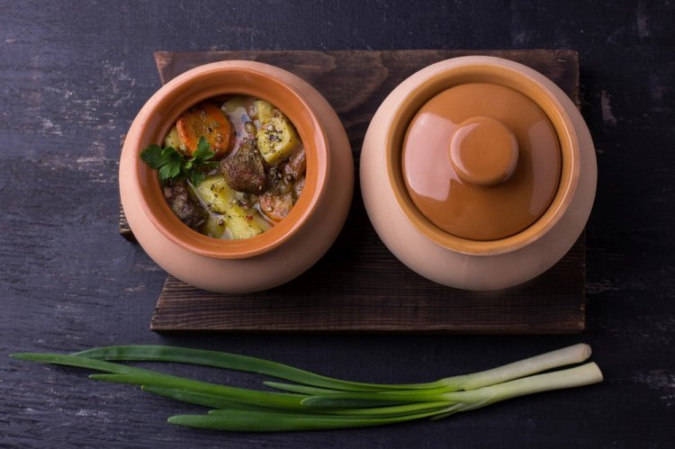 Potatoes with Meat and Beans in Pots
