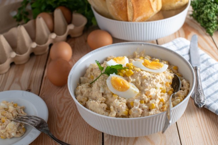 Corn and Tuna Salad
