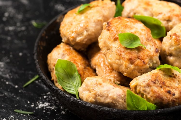 Air Fryer Chicken Cutlets with Bread