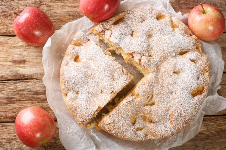 Charlotte de manzana y canela en freidora de aire