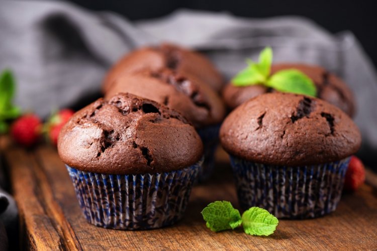 Muffins with Margarine and Condensed Milk