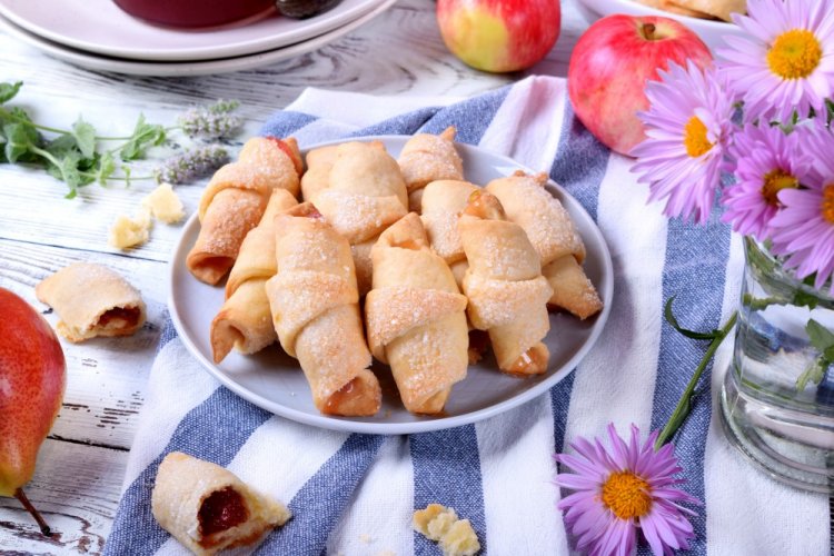 Crescent Rolls with Jam and Margarine