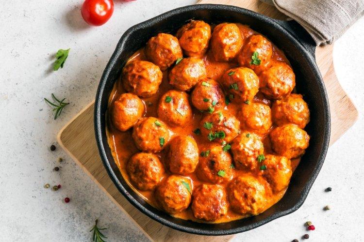 Meatballs with Gravy in an Air Fryer