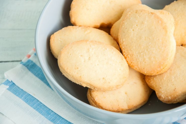 Eggless Shortbread Cookies with Margarine