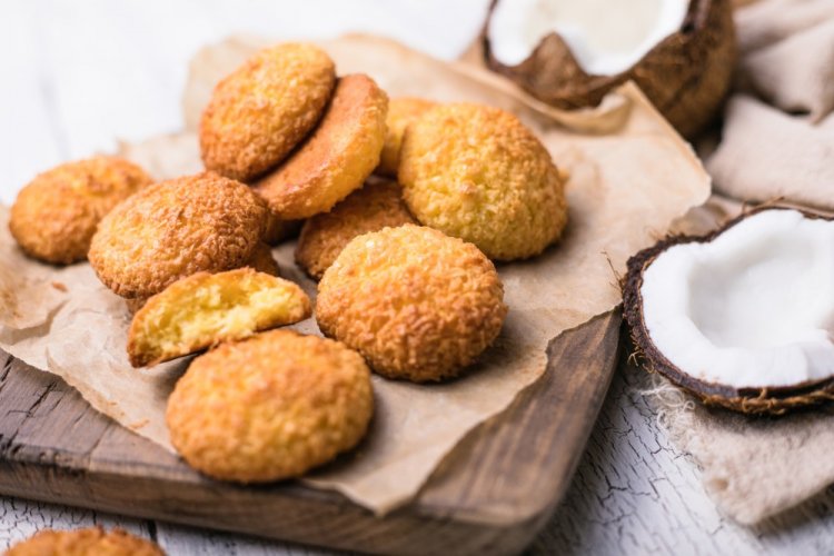 Coconut Cookies with Margarine