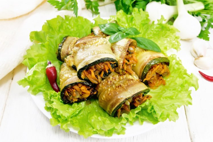 Rollitos de calabacín con zanahoria