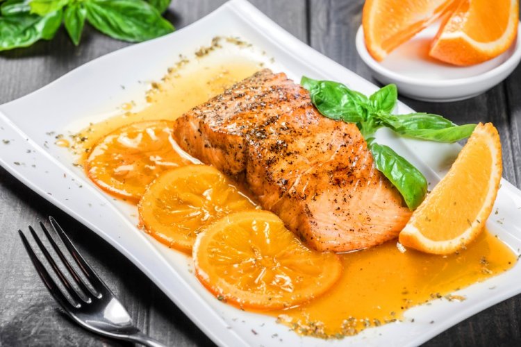 Baked Salmon with Oranges