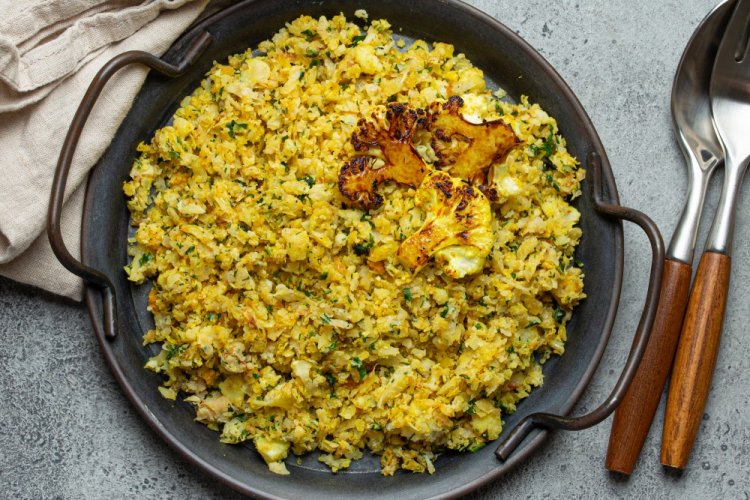 Rice with Cauliflower and Turmeric for New Year's