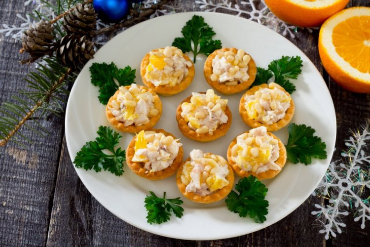 New Year's Tartlets with Chicken and Oranges