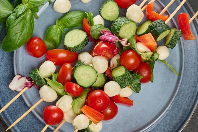 Canapés with Fresh Vegetables