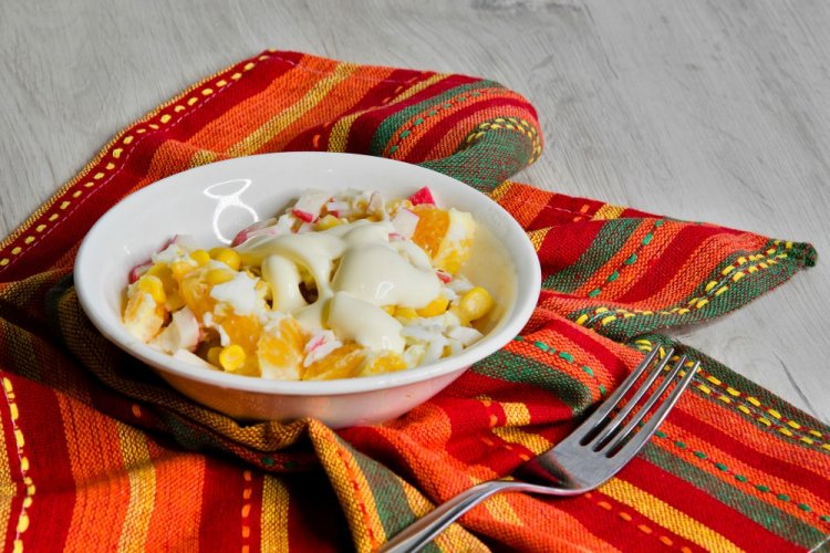Salad with Crab Sticks and Oranges