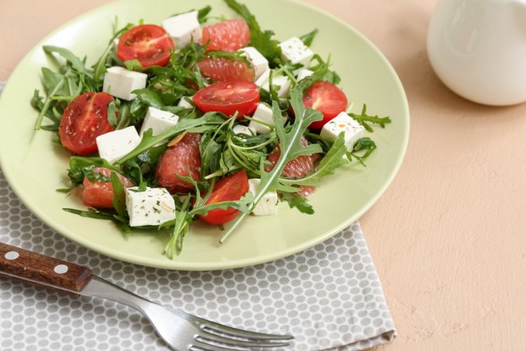 New Year's Salad with Grapefruit and Soft Cheese