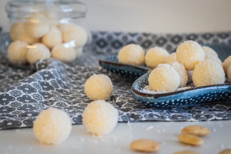 Cottage Cheese Balls with Banana
