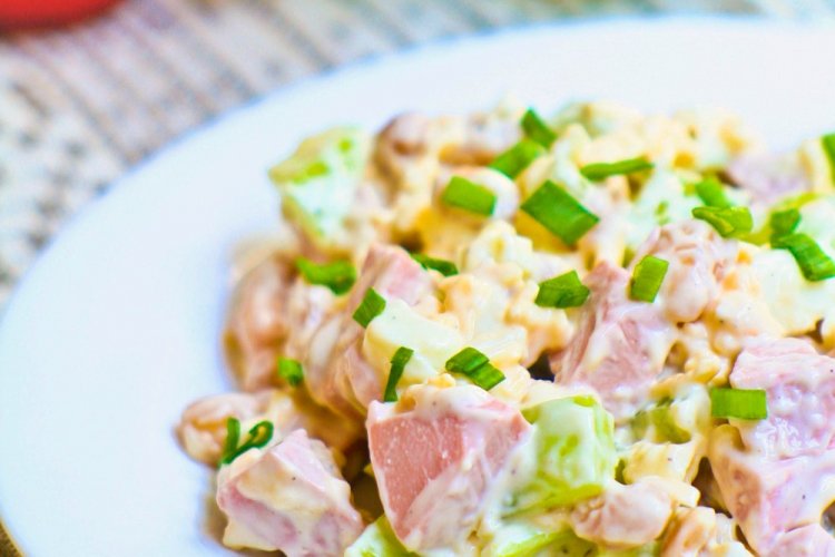 Ensalada de jamón y piña