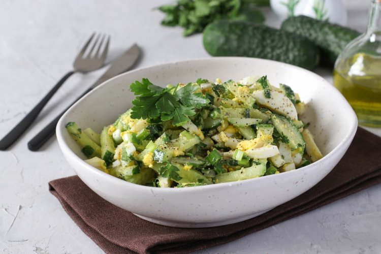 Ensalada de calamares y huevos