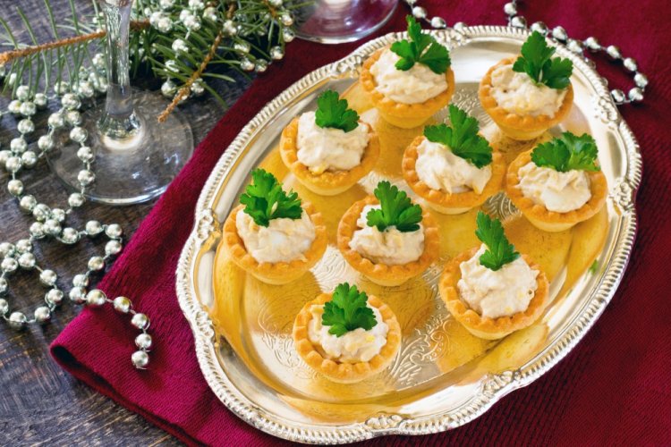 Tartlets with Cod Liver and Processed Cheese