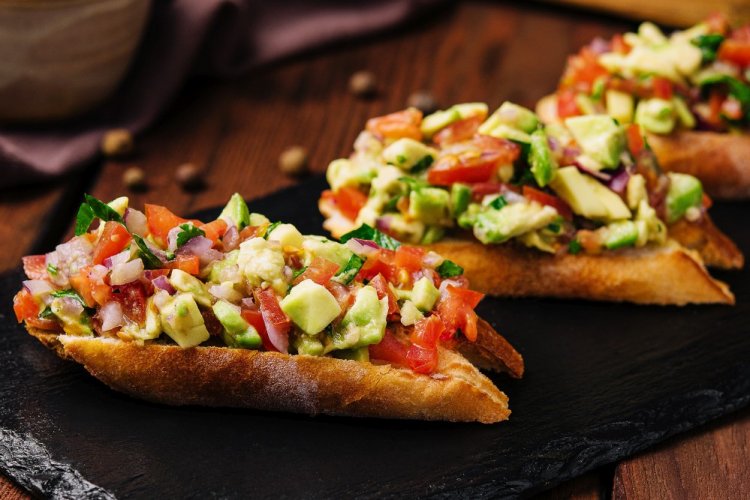 Sandwiches with Avocado, Vegetables, and Basil