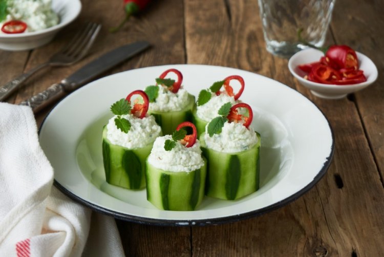 Cucumbers Stuffed with Cottage Cheese