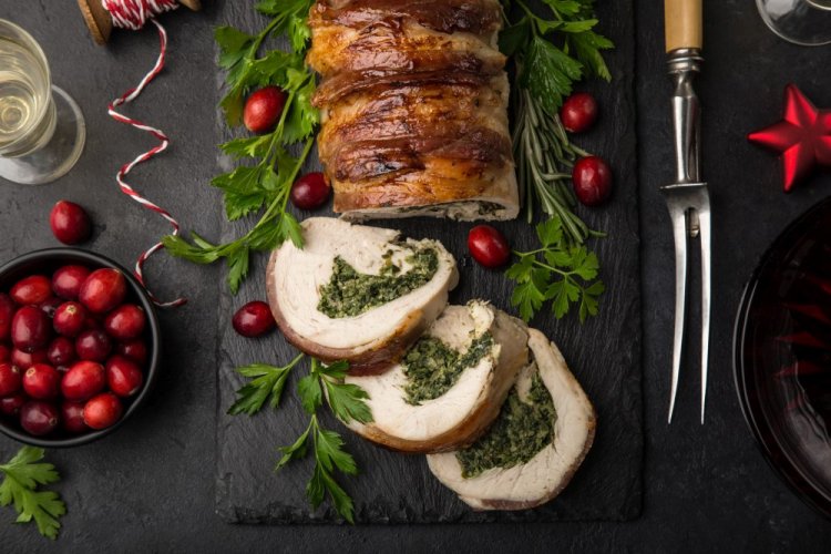 Turkey Roll with Cottage Cheese and Spinach