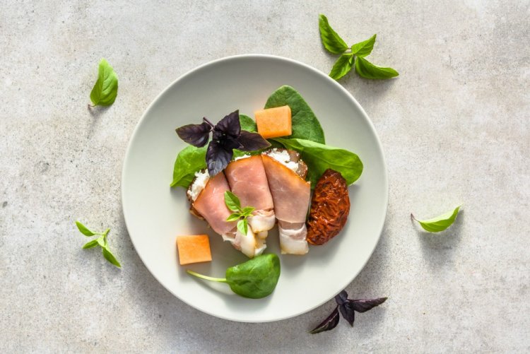 Rollitos de jamón con queso crema