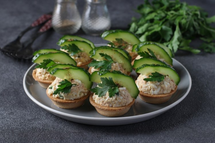 Krill Meat and Cod Liver Tartlets
