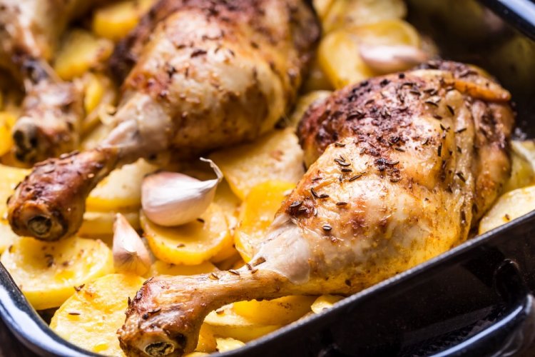 Potatoes with Chicken and Sour Cream in an Air Fryer