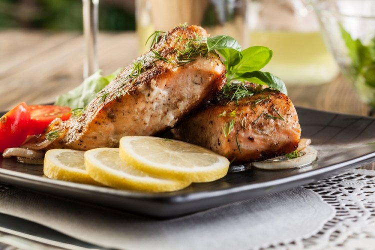 Salmon Steaks in White Wine in an Air Fryer