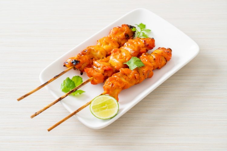 Chicken Skewers with Curry in an Air Fryer