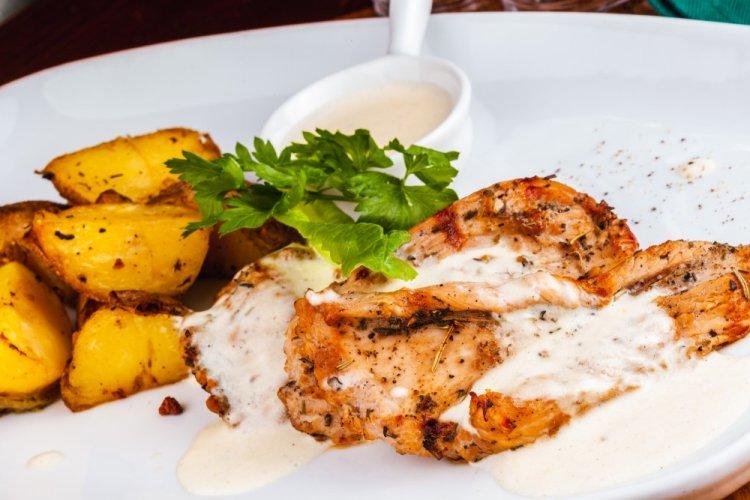 Turkey with Potatoes in the Air Fryer