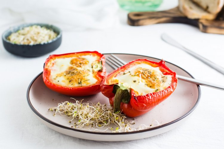 Bell Pepper with Egg in Air Fryer