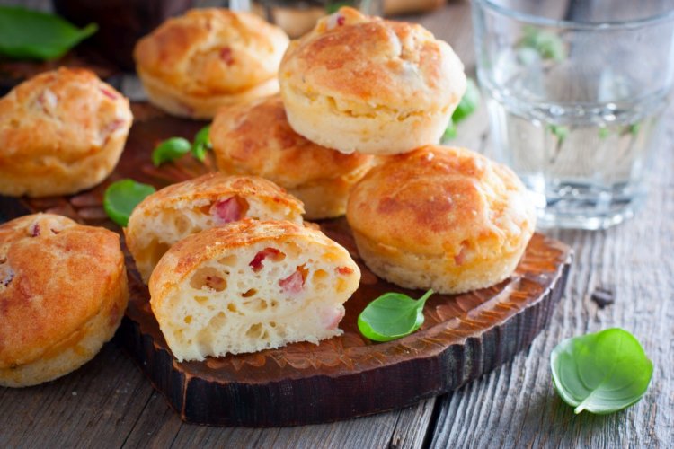 Savory Muffins with Cheese and Ham in Air Fryer