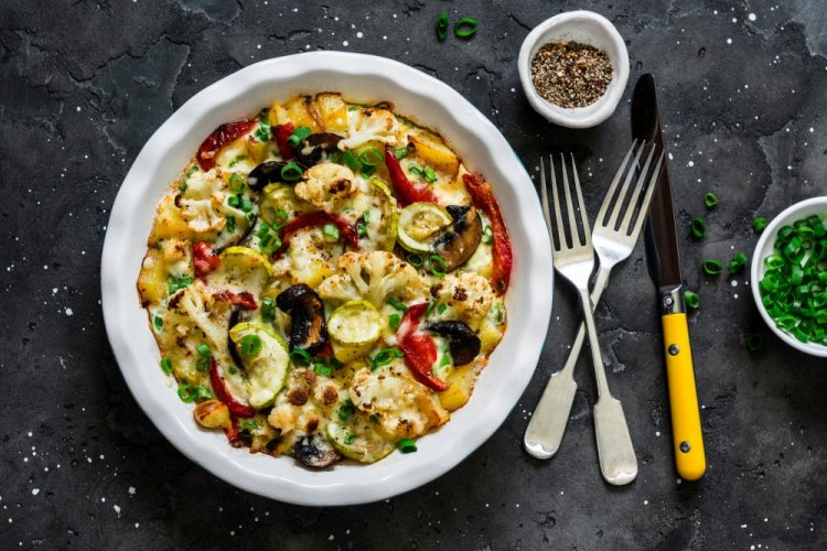 Cauliflower with Vegetables in the Air Fryer