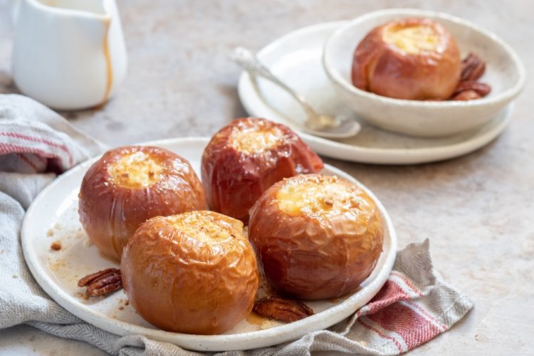 Baked Apples with Cottage Cheese in an Air Fryer