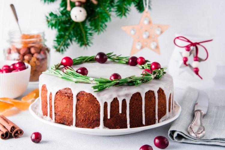 Pumpkin Christmas Cake