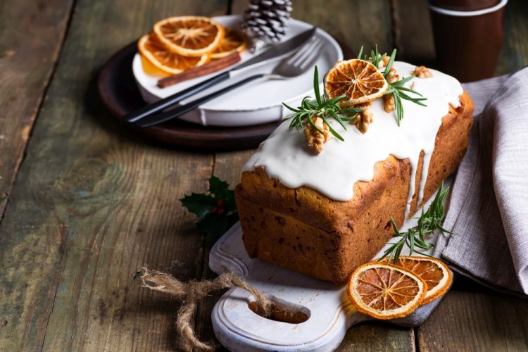 Christmas Cake with Tangerines