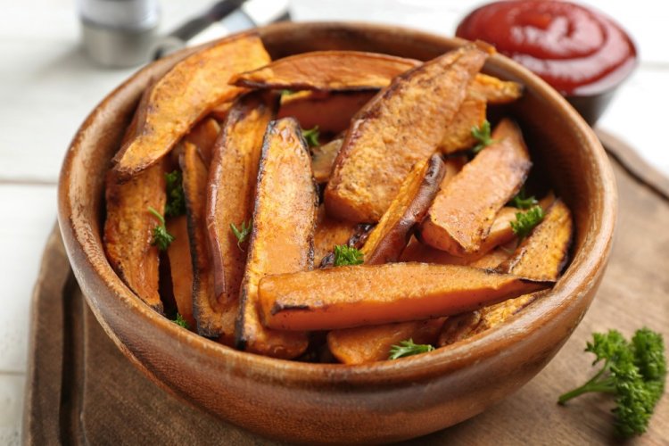 Sweet Potatoes with Lemon Juice in an Air Fryer