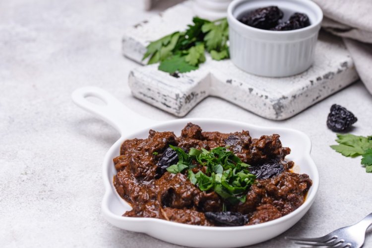 Pork with Prunes in a Multicooker