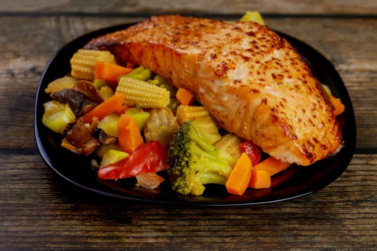 Pink Salmon Steaks with Honey and Mustard in an Air Fryer