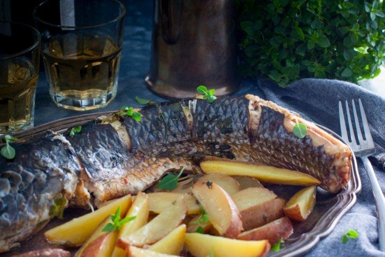 Mullet Baked with Potatoes in an Air Fryer