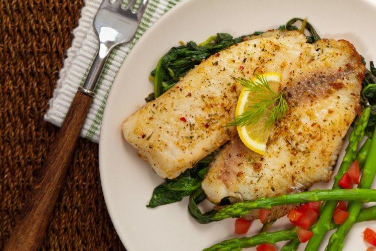 Tilapia al horno con limón y especias en freidora de aire