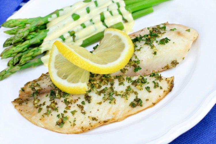 Tilapia al horno con hierbas en freidora de aire