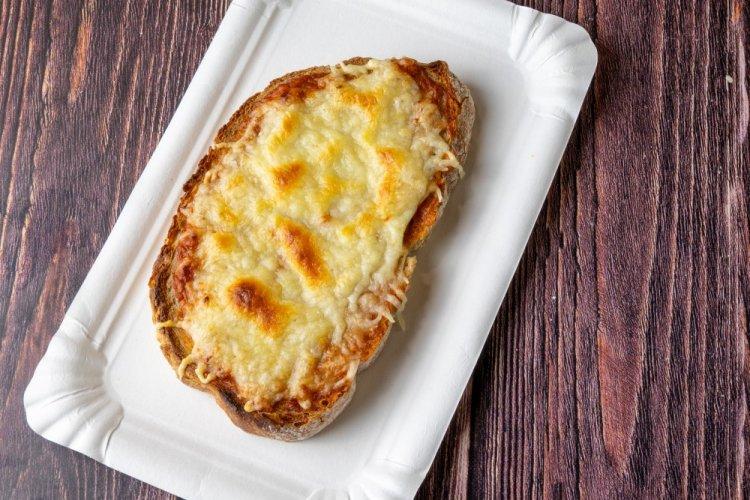 Hot Air Fryer Sandwiches with Egg and Cheese