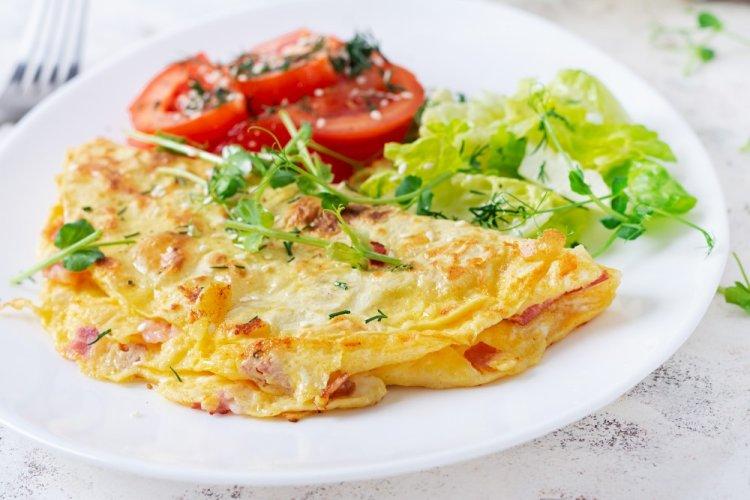 Omelet with Sausage and Cheese in Lavash