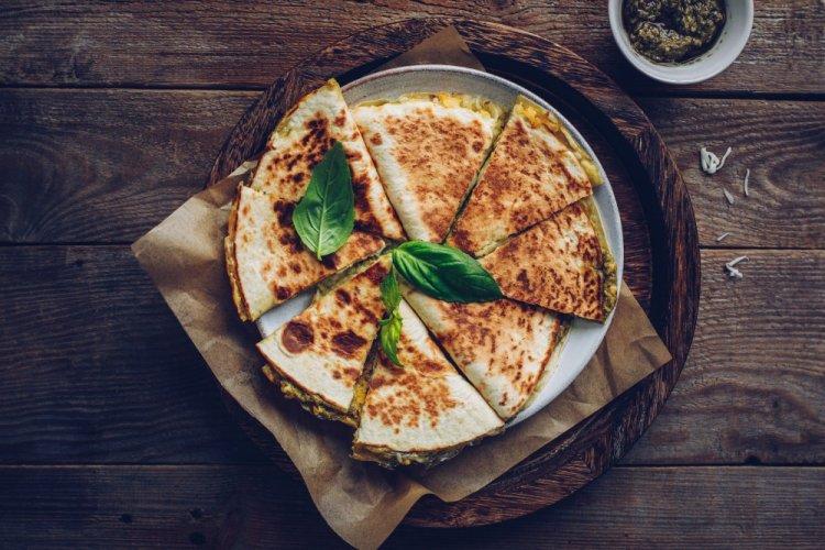 Omelet with Mushrooms and Cheese in Lavash