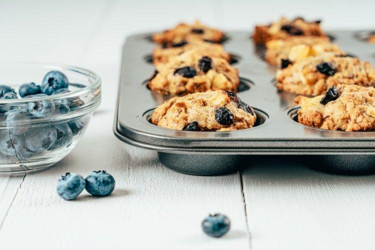 Healthy Apple Muffins