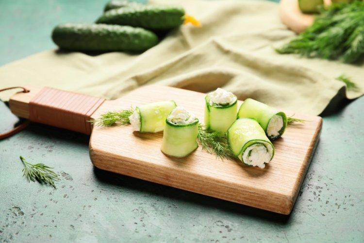 Cucumber Rolls with Cottage Cheese