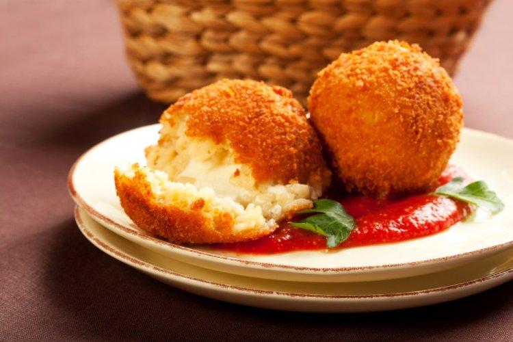 Deep-Fried Rice Balls with Cheese