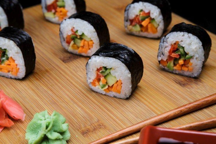 Vegetable Rolls with Carrots and Spinach